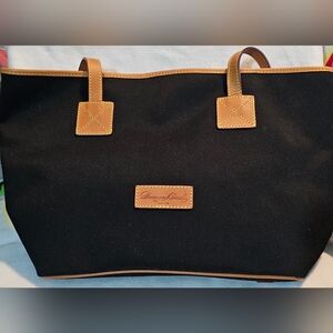 Dooney & Bourke Cindy Large Tote Cabriolet Strap Handle Black and Tan NEW